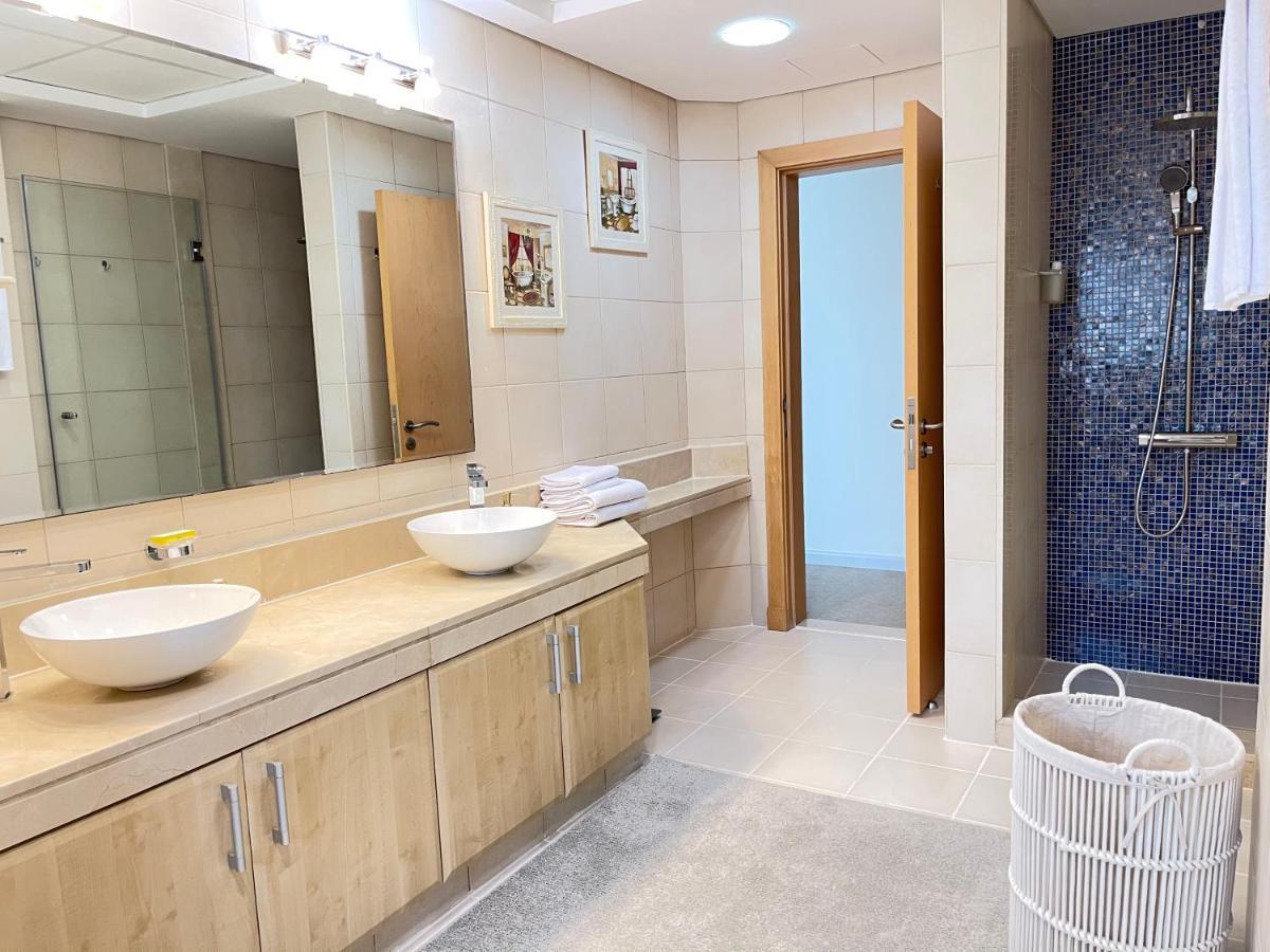شقة Luxury - Beachfront - Spacious Shoreline Residences - 5 Star Private *