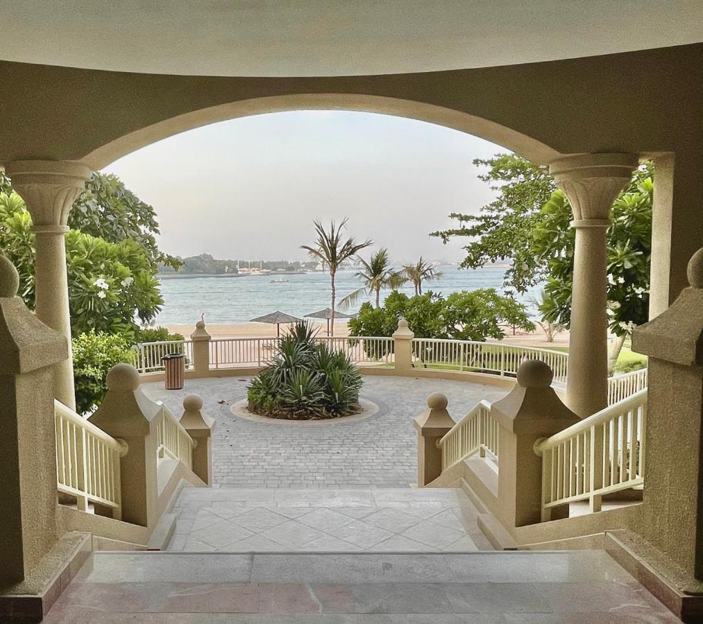 شقة Luxury - Beachfront - Spacious Shoreline Residences - 5 Star Private دبي