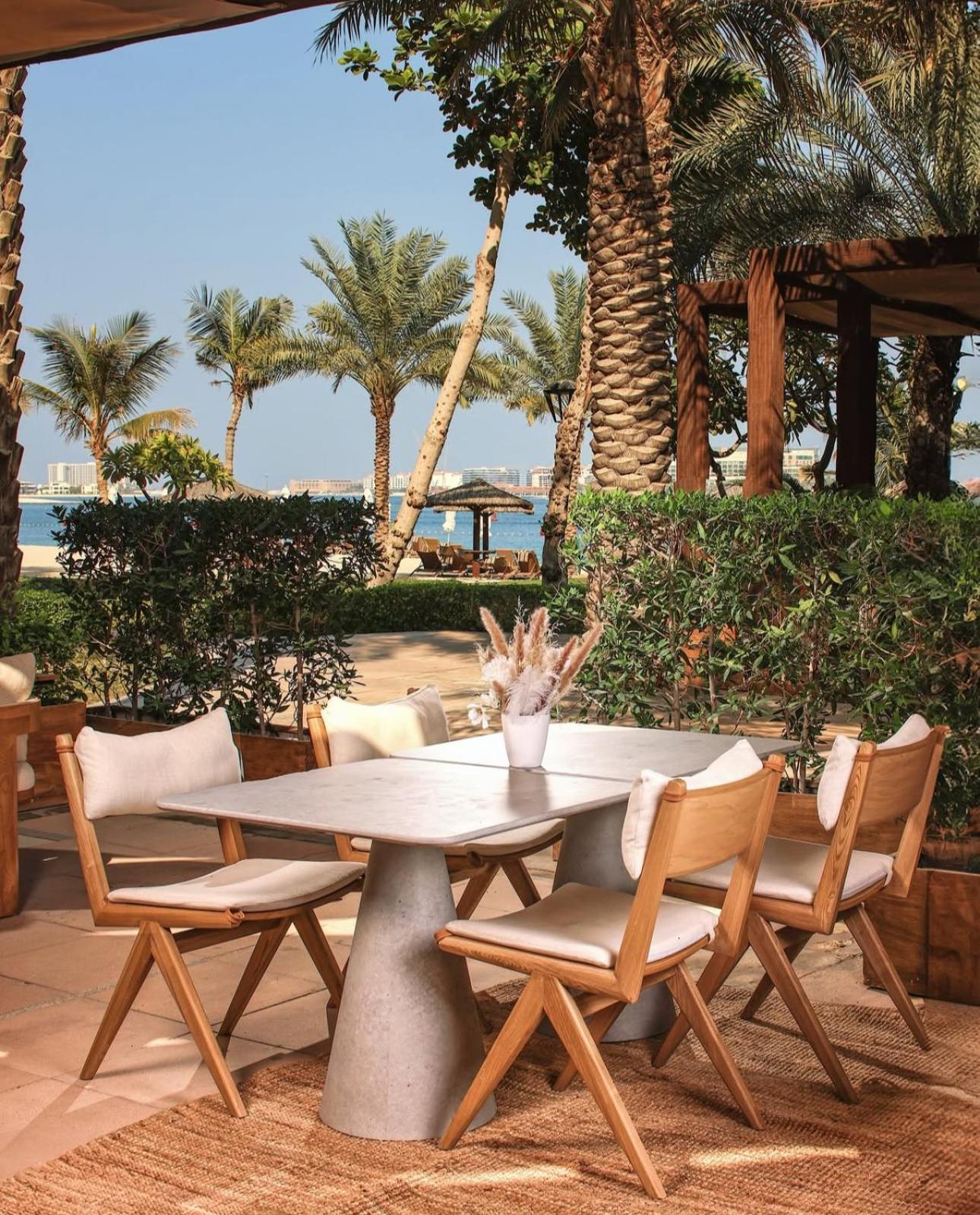 Luxury - Beachfront - Spacious Shoreline Residences - 5 Star Private دبي